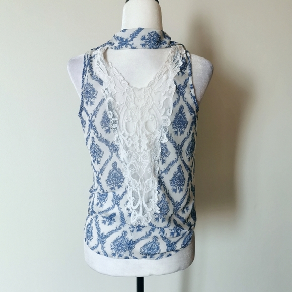 Paisley sleeveless tie waist blouse - Picture 2 of 6